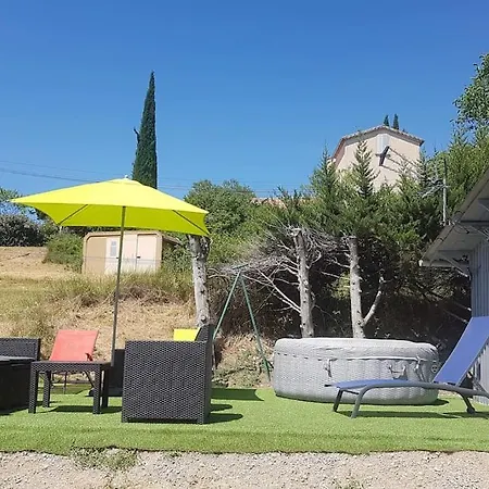 Le Chalet De *